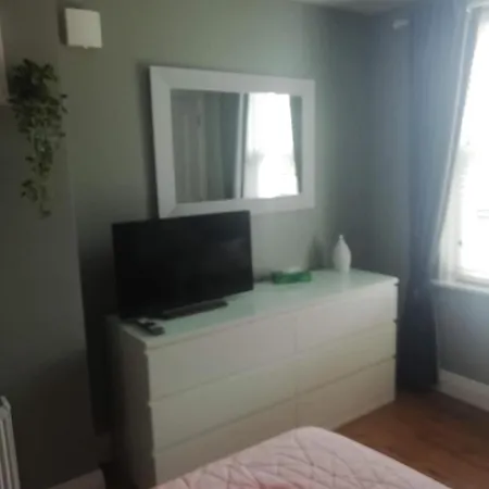Peaceful Private Guest Town Centre Apartamento *
